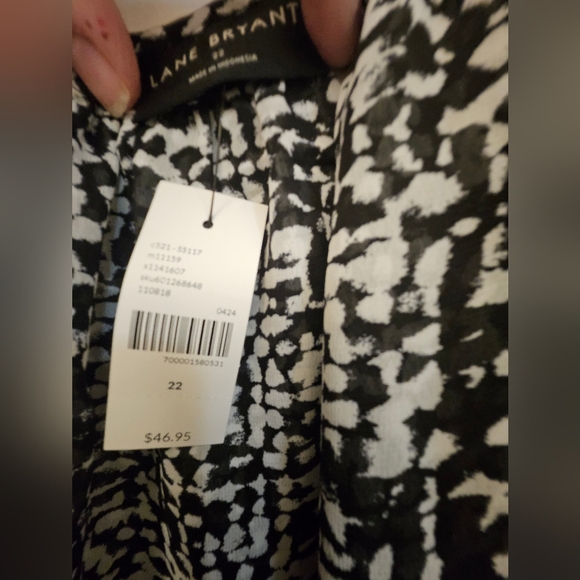 Black and White Patterned Women's Tank Top - Picture 2 of 5